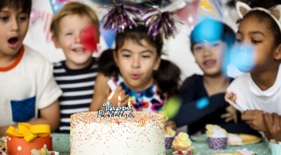 diverse-birthday-party-950x525